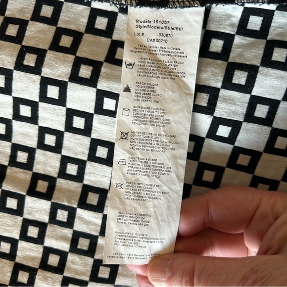 Joseph Ribkoff Cubic Peacoat. Size 4. - Picture 13 of 15